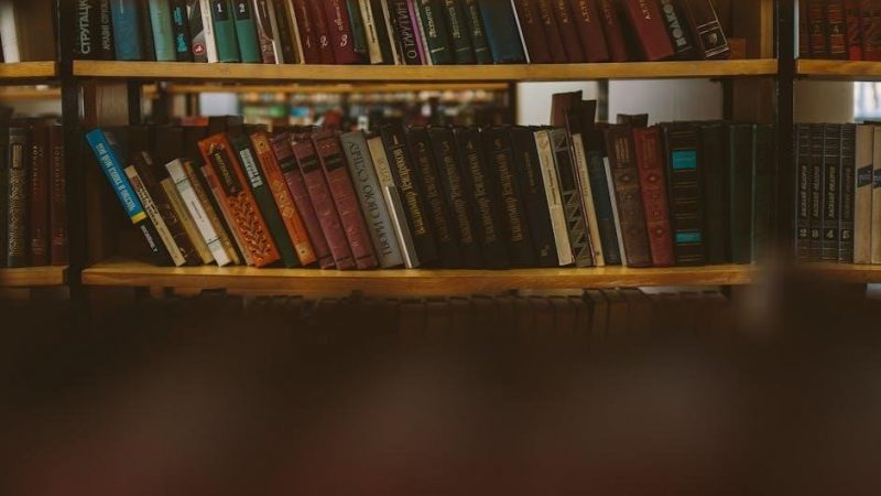 reference guide for essential oils book